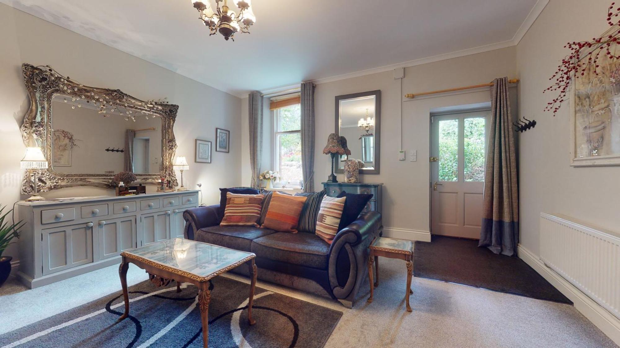 מיינהד Elgin Tower Apartment מראה חיצוני תמונה